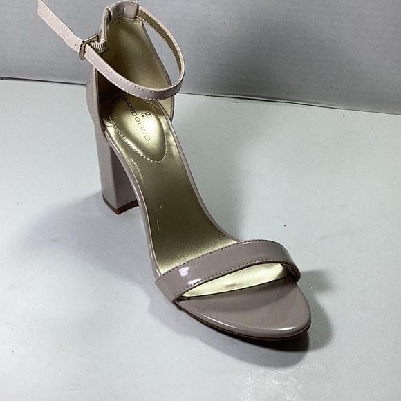 BANDOLINO
Madia Women's Open Toe Dress Sandals - Picture 2 of 9